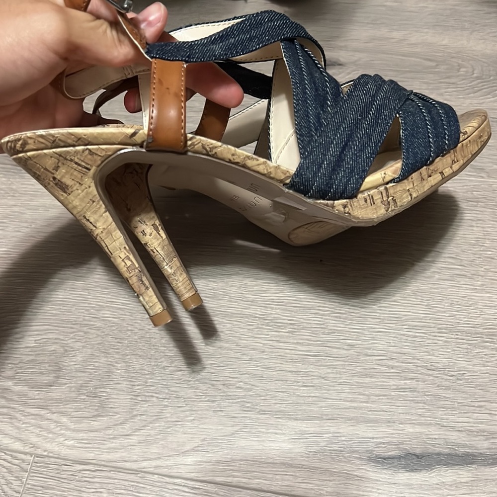 Heels - Picture 2 of 2